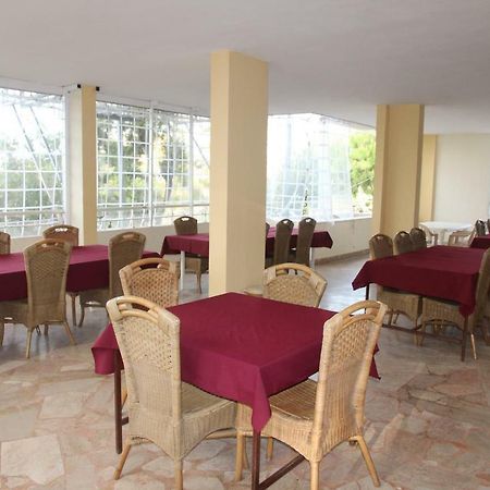 Luna Motel Naqoura Buitenkant foto
