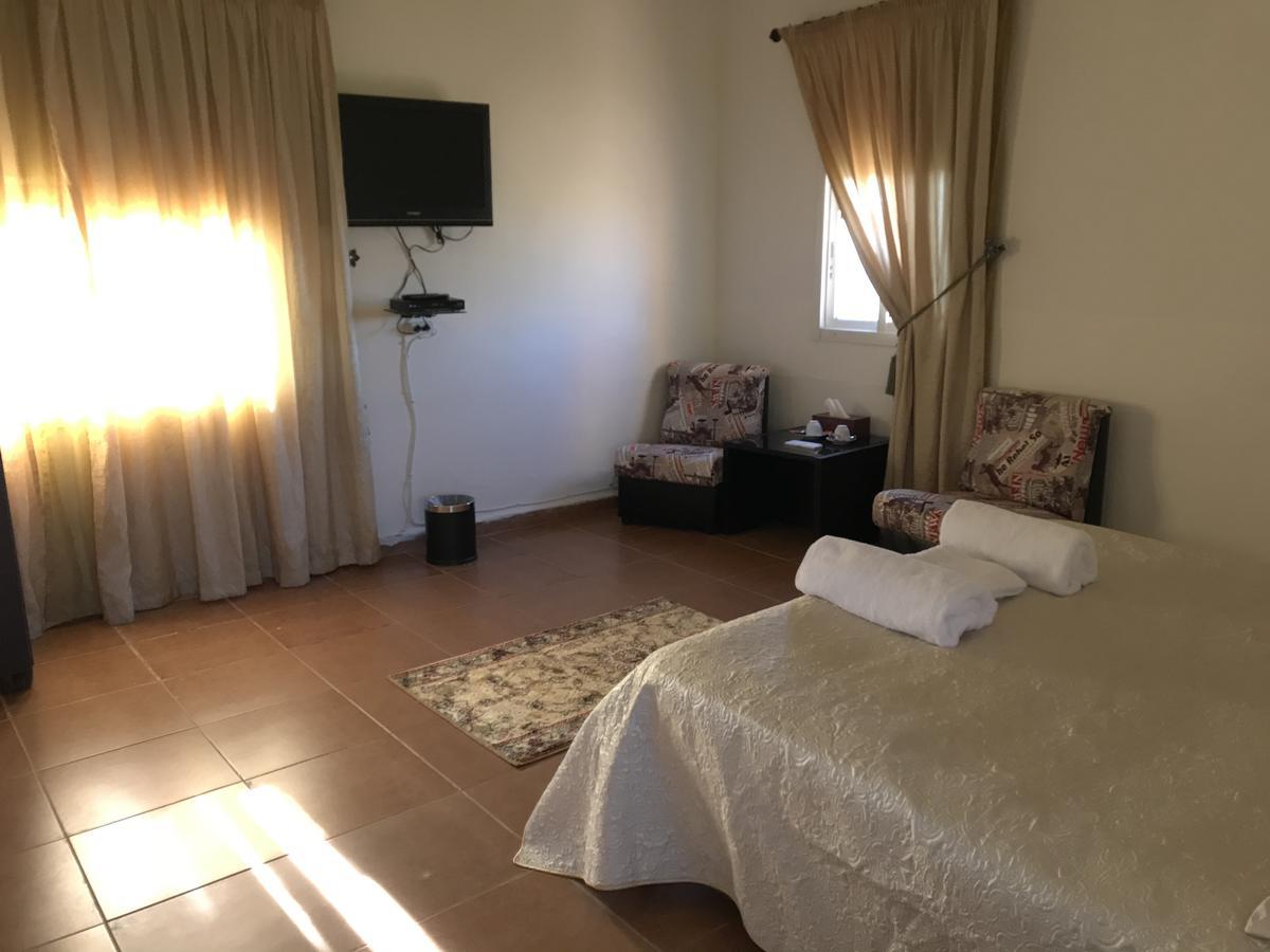 Luna Motel Naqoura Buitenkant foto