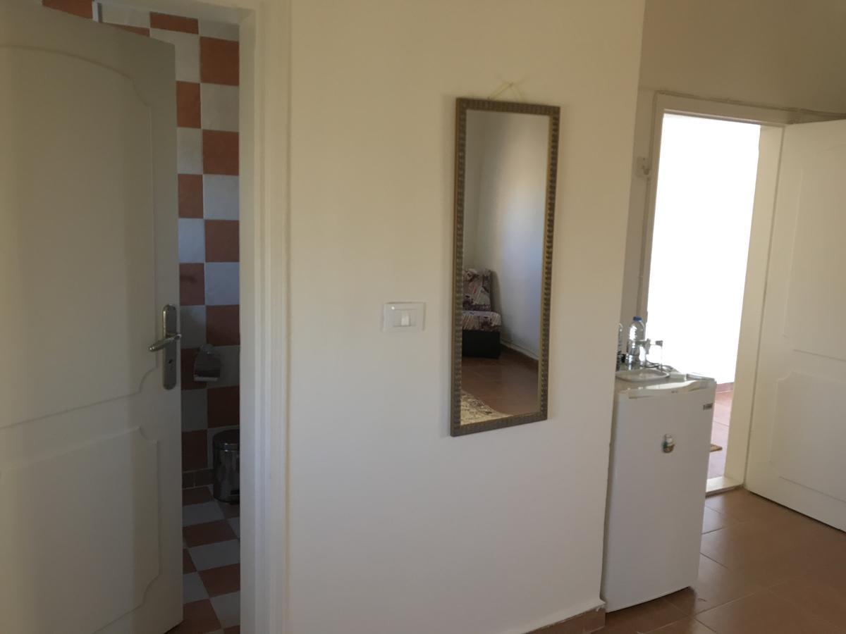Luna Motel Naqoura Buitenkant foto